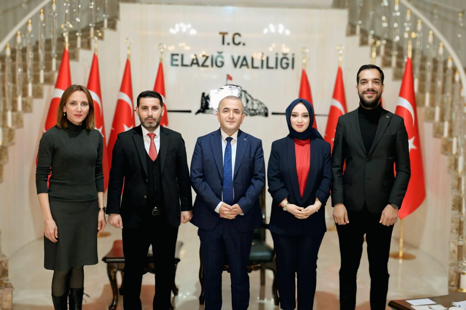 Vali Hatipoğlu Tartışmaları Sonlandırdı