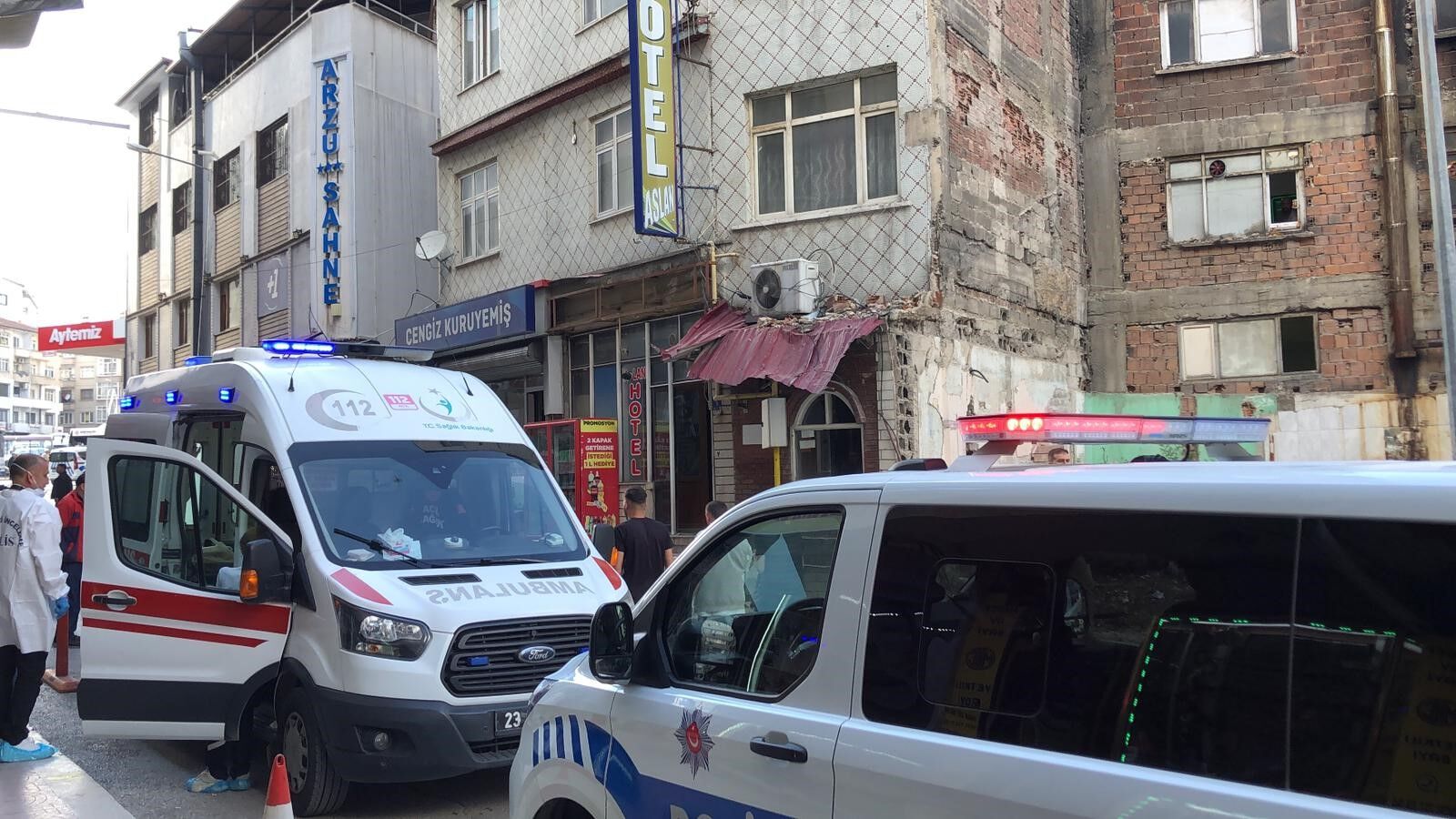 Koku oteli sarınca gerçek ortaya çıktı: 6 gün önce öldüğü belirlendi